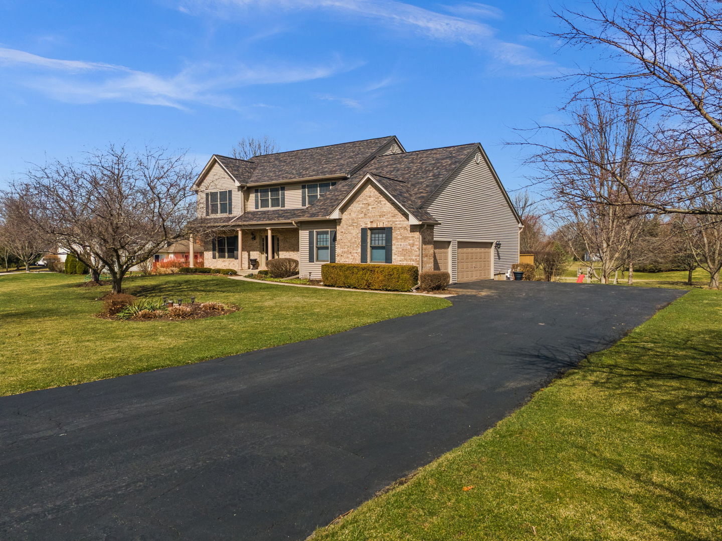 39W228 W Hilltop Drive