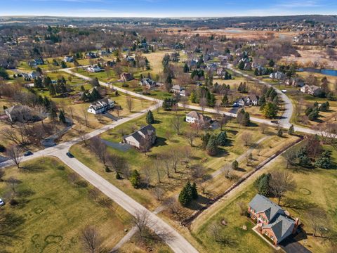 Tiny photo for 39W228 W Hilltop Drive, St. Charles, IL 60175 (MLS # 12598516)