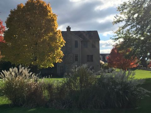 Tiny photo for 39W228 W Hilltop Drive, St. Charles, IL 60175 (MLS # 12598516)