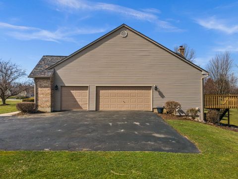 Tiny photo for 39W228 W Hilltop Drive, St. Charles, IL 60175 (MLS # 12598516)