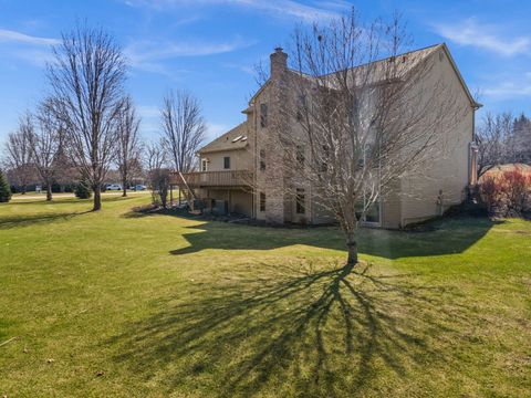 Tiny photo for 39W228 W Hilltop Drive, St. Charles, IL 60175 (MLS # 12598516)