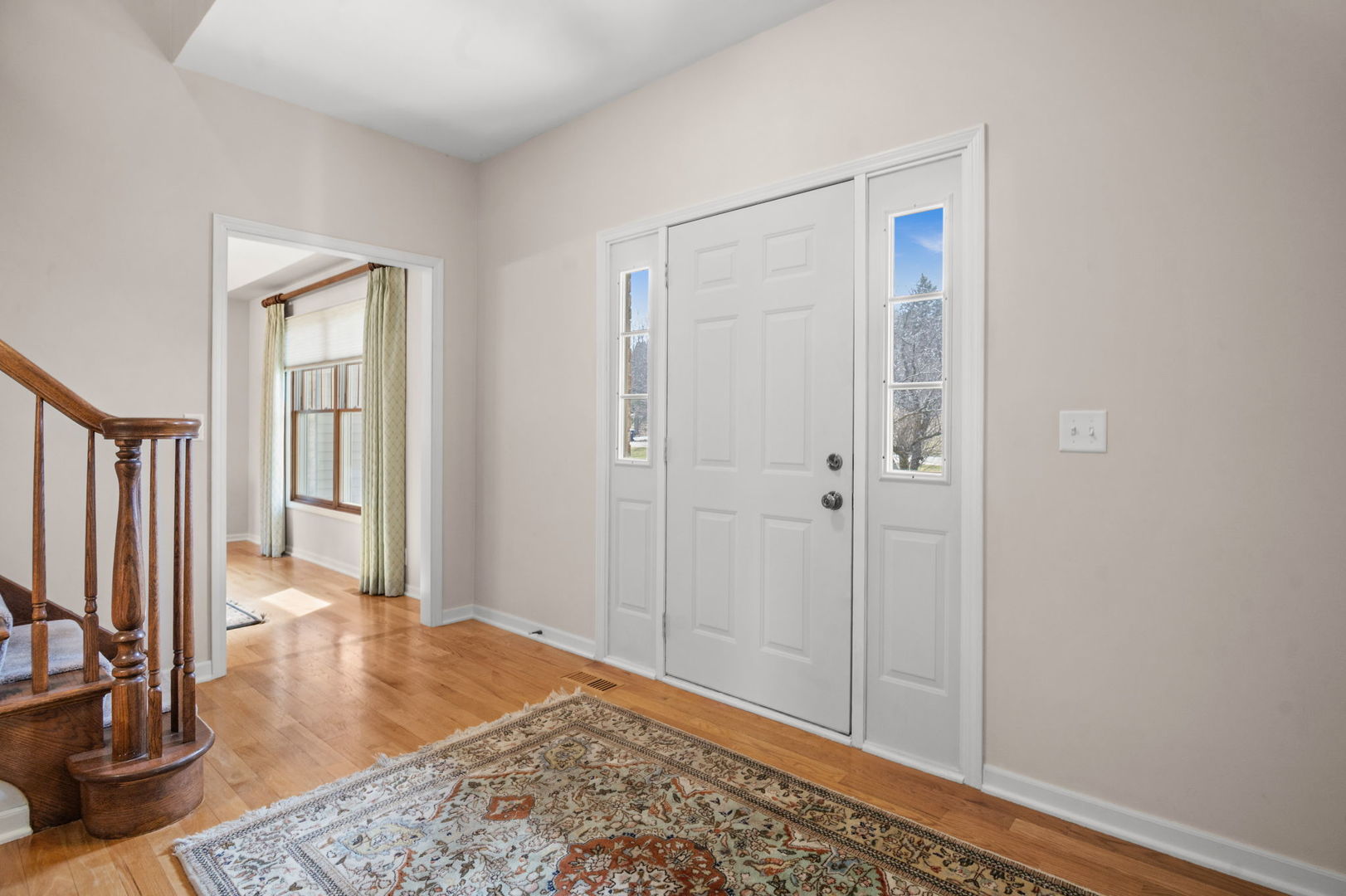 39W228 W Hilltop Drive