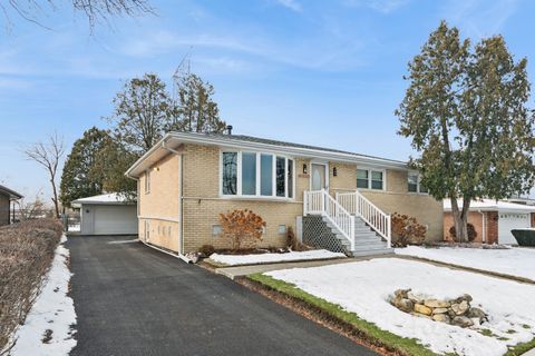 Tiny photo for 10506 S Michael Drive, Palos Hills, IL 60465 (MLS # 12501185)