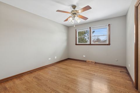 Tiny photo for 10506 S Michael Drive, Palos Hills, IL 60465 (MLS # 12501185)