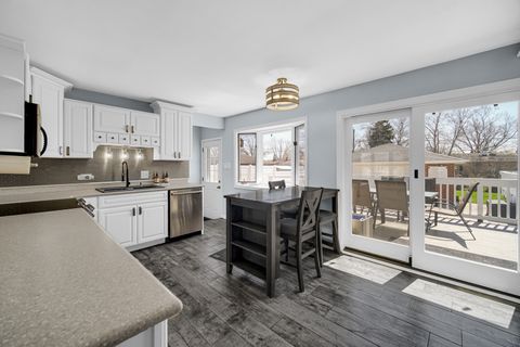 Tiny photo for 661 W Saint Aubin Drive, Addison, IL 60101 (MLS # 12614296)