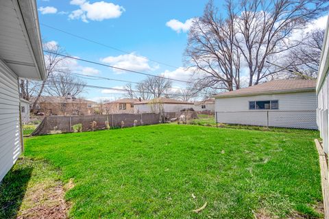 Tiny photo for 661 W Saint Aubin Drive, Addison, IL 60101 (MLS # 12614296)