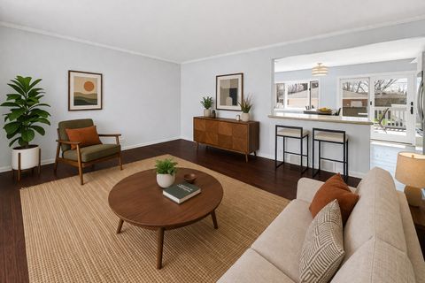 Tiny photo for 661 W Saint Aubin Drive, Addison, IL 60101 (MLS # 12614296)