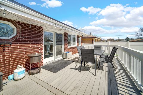 Tiny photo for 661 W Saint Aubin Drive, Addison, IL 60101 (MLS # 12614296)