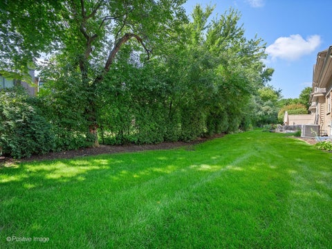 Tiny photo for 11005 EDGEBROOK Lane, Indian Head Park, IL 60525 (MLS # 12744925)