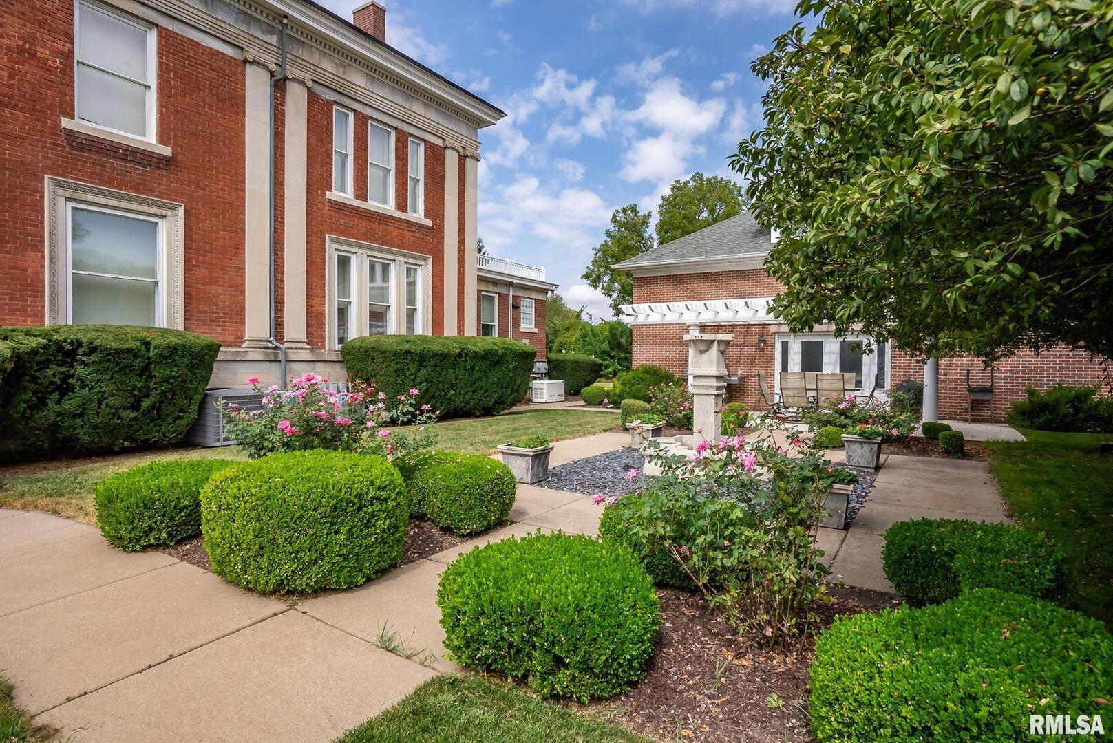 1446 CLAY Street