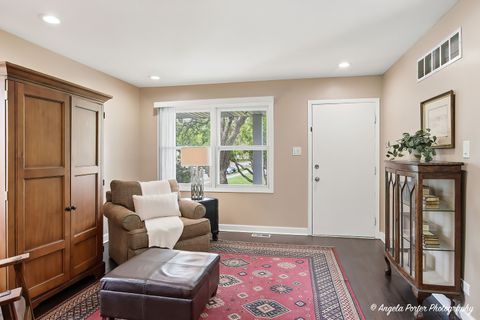 Tiny photo for 2323 OXHILL Court, Schaumburg, IL 60194 (MLS # 12640019)