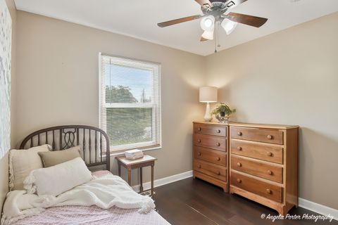 Tiny photo for 2323 OXHILL Court, Schaumburg, IL 60194 (MLS # 12640019)