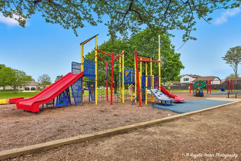Tiny photo for 2323 OXHILL Court, Schaumburg, IL 60194 (MLS # 12640019)