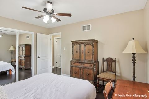 Tiny photo for 2323 OXHILL Court, Schaumburg, IL 60194 (MLS # 12640019)