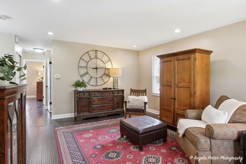 Tiny photo for 2323 OXHILL Court, Schaumburg, IL 60194 (MLS # 12640019)