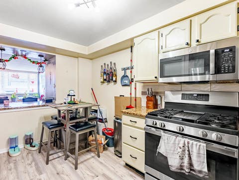 Tiny photo for 6337 Roosevelt Road #309, Berwyn, IL 60402 (MLS # 12650648)