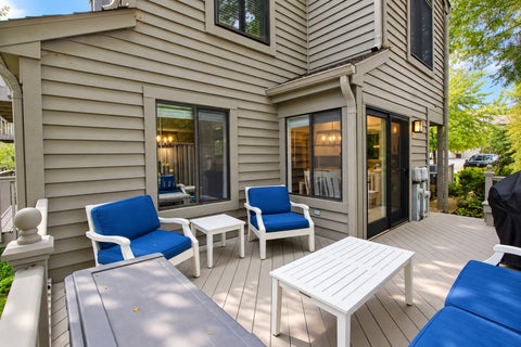 Tiny photo for 873 W Longmeadow Court, Lake Barrington, IL 60010 (MLS # 12771436)