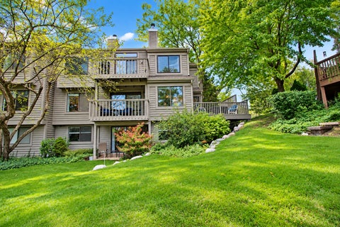 Tiny photo for 873 W Longmeadow Court, Lake Barrington, IL 60010 (MLS # 12771436)