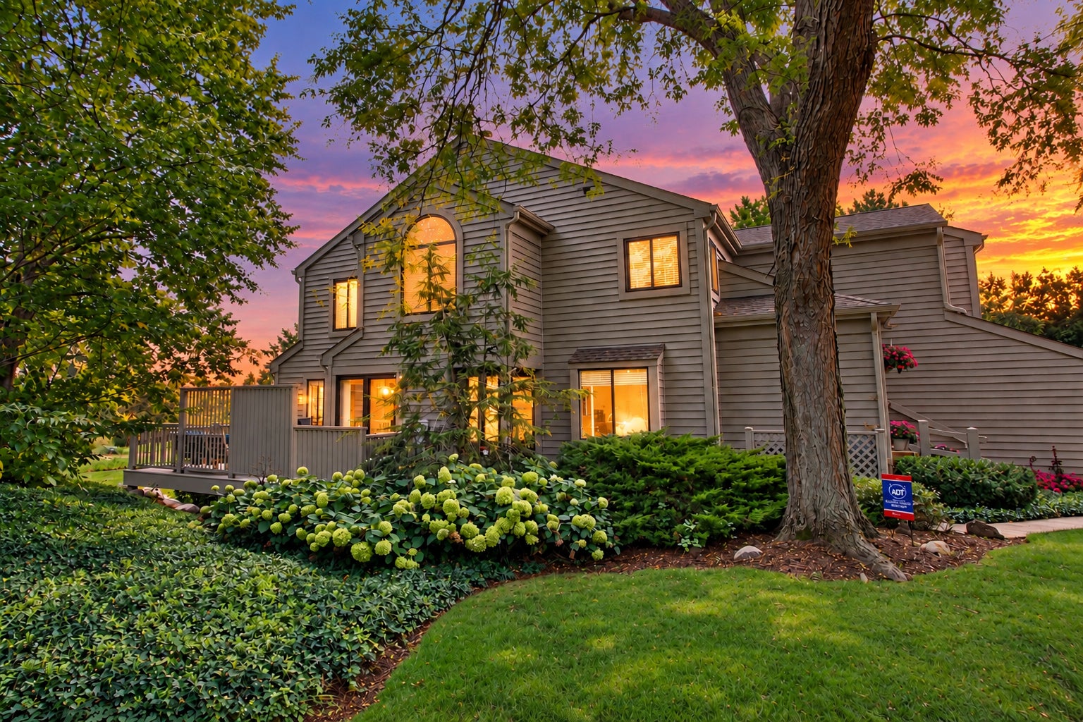 873 W Longmeadow Court