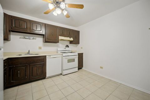 Tiny photo for 505 S Cleveland Avenue #303, Arlington Heights, IL 60005 (MLS # 12520450)