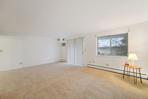 Tiny photo for 505 S Cleveland Avenue #303, Arlington Heights, IL 60005 (MLS # 12520450)