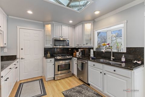 Tiny photo for 225 Wickham Drive, Schaumburg, IL 60194 (MLS # 12530585)