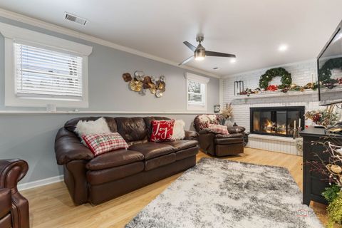 Tiny photo for 225 Wickham Drive, Schaumburg, IL 60194 (MLS # 12530585)