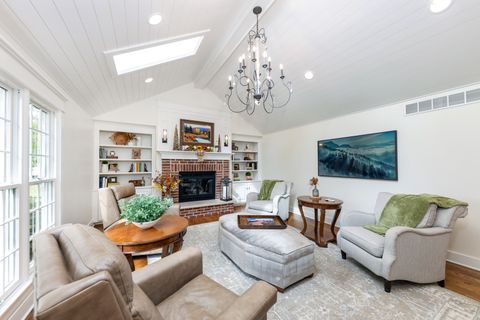 Tiny photo for 1116 Hollingswood Avenue, Naperville, IL 60564 (MLS # 12476415)