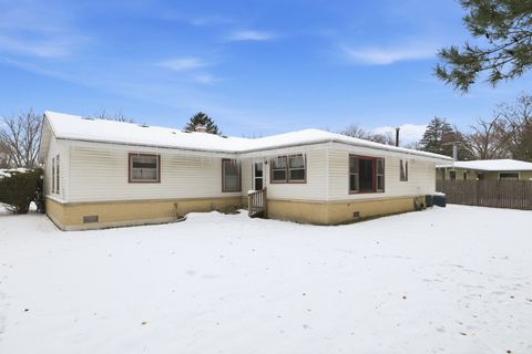 Tiny photo for 943 Oxford Street, Downers Grove, IL 60516 (MLS # 12528945)