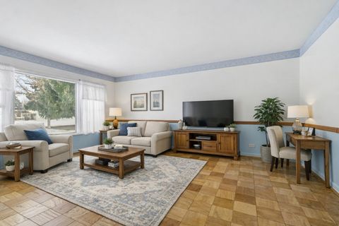 Tiny photo for 943 Oxford Street, Downers Grove, IL 60516 (MLS # 12528945)