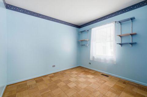 Tiny photo for 943 Oxford Street, Downers Grove, IL 60516 (MLS # 12528945)