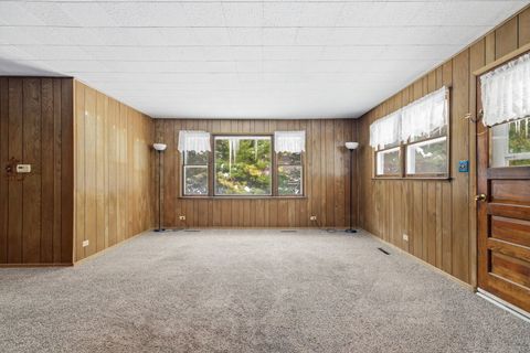 Tiny photo for 943 Oxford Street, Downers Grove, IL 60516 (MLS # 12528945)