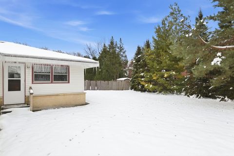 Tiny photo for 943 Oxford Street, Downers Grove, IL 60516 (MLS # 12528945)