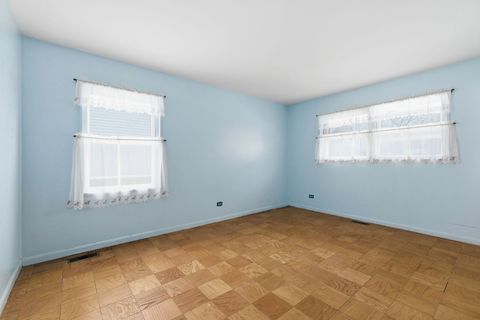 Tiny photo for 943 Oxford Street, Downers Grove, IL 60516 (MLS # 12528945)