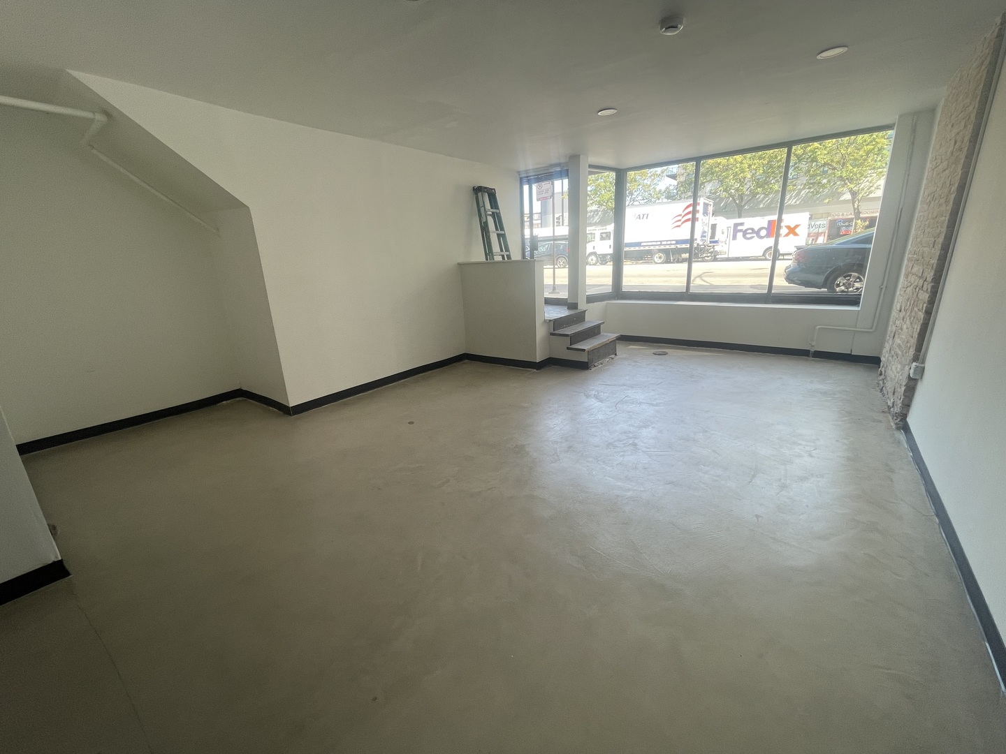 1556 N La Salle Street 1