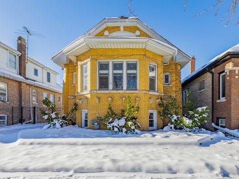 Photo of 1630 Highland Avenue, Berwyn, IL 60402 (MLS # 12531736)