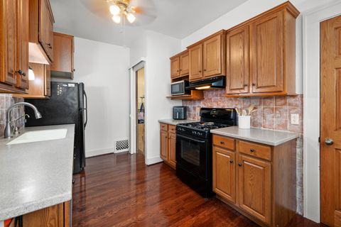 Tiny photo for 2221 RIPLEY Street, Davenport, IA 52803 (MLS # 12684604)