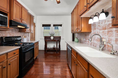 Tiny photo for 2221 RIPLEY Street, Davenport, IA 52803 (MLS # 12684604)