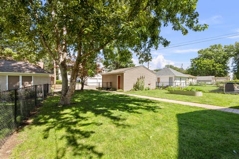 Tiny photo for 2221 RIPLEY Street, Davenport, IA 52803 (MLS # 12684604)