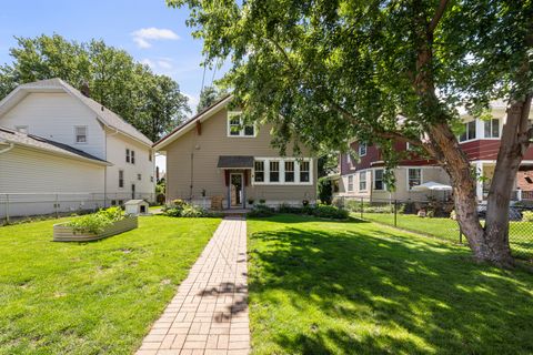 Tiny photo for 2221 RIPLEY Street, Davenport, IA 52803 (MLS # 12684604)