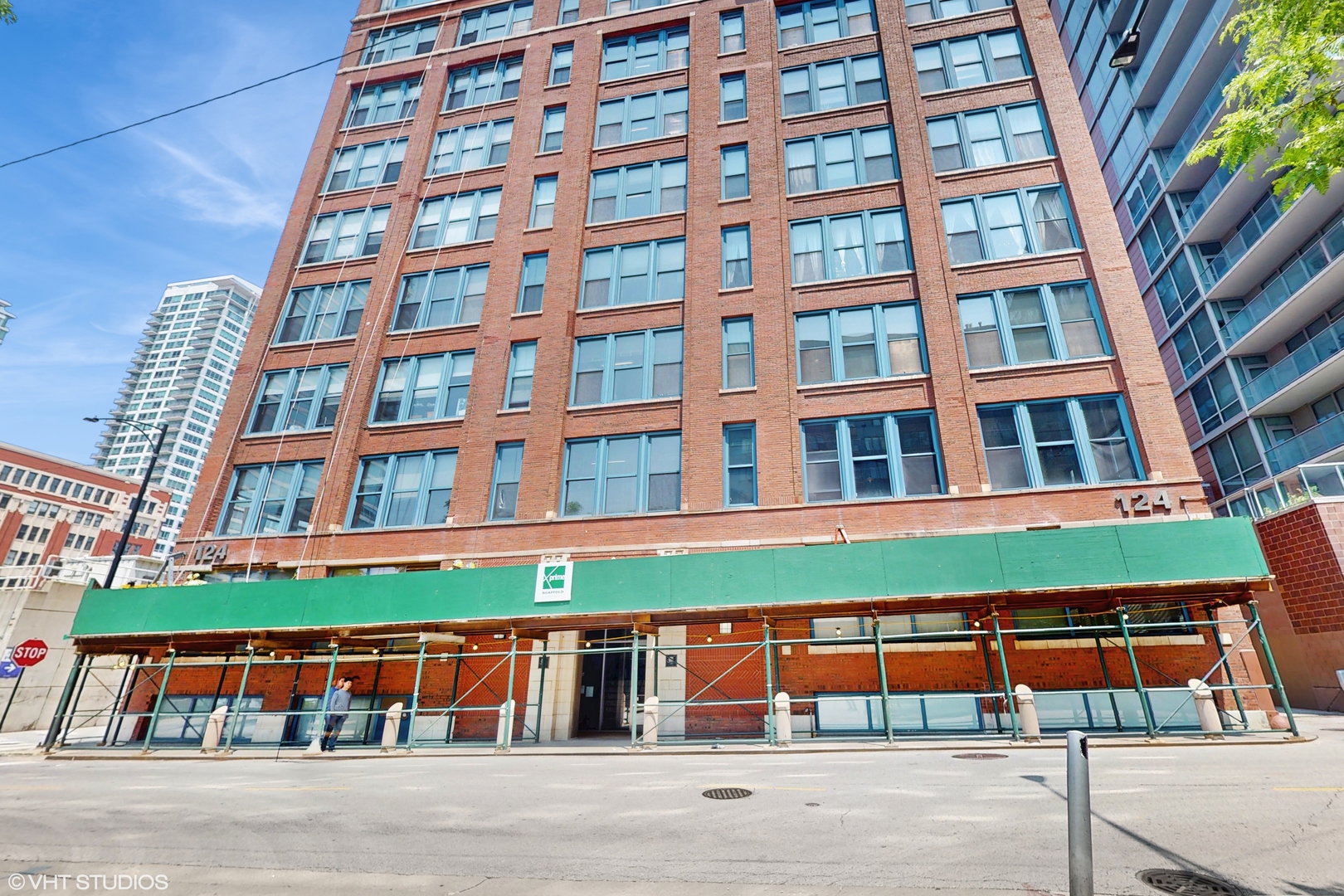 124 W POLK Street 101