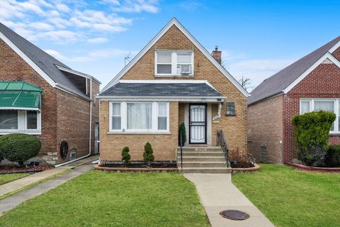 8020 S Mozart Street Chicago IL 60652
