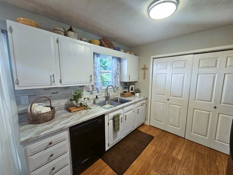 Tiny photo for 100 Cherry Drive, Mt Vernon, IL 62864 (MLS # 12717859)