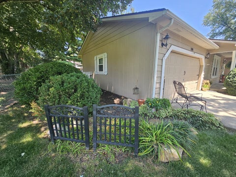 Tiny photo for 100 Cherry Drive, Mt Vernon, IL 62864 (MLS # 12717859)