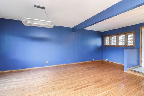 Tiny photo for 170 Cascade Drive, Indian Head Park, IL 60525 (MLS # 12528286)