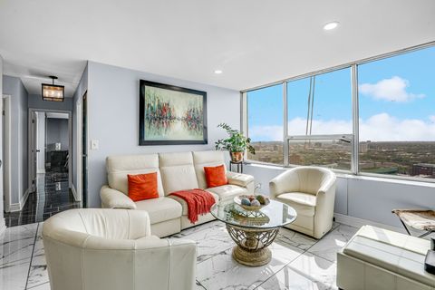 Tiny photo for 5201 S CORNELL Avenue #27D, Chicago, IL 60615 (MLS # 12624924)