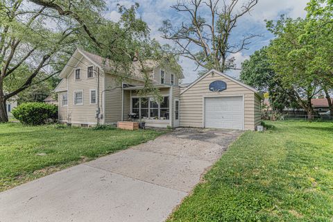 Tiny photo for 552 Walnut Avenue, Elgin, IL 60123 (MLS # 12523519)