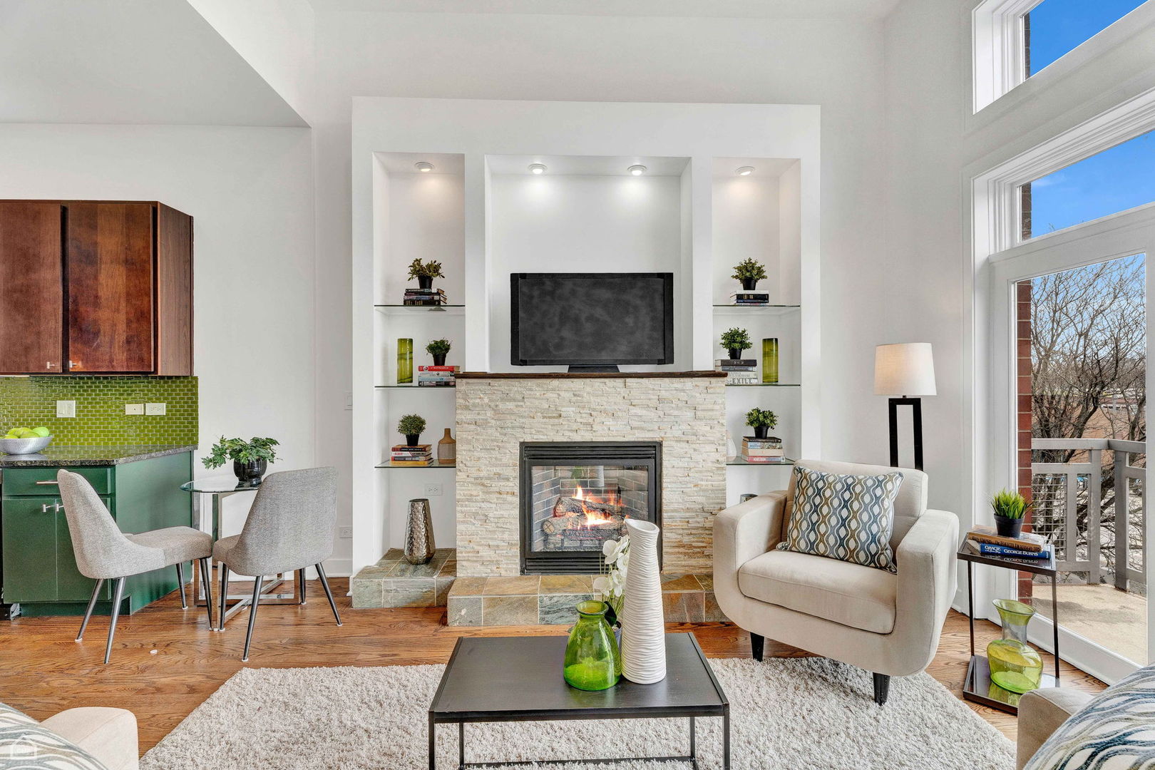 7238 W BELMONT Avenue 3E