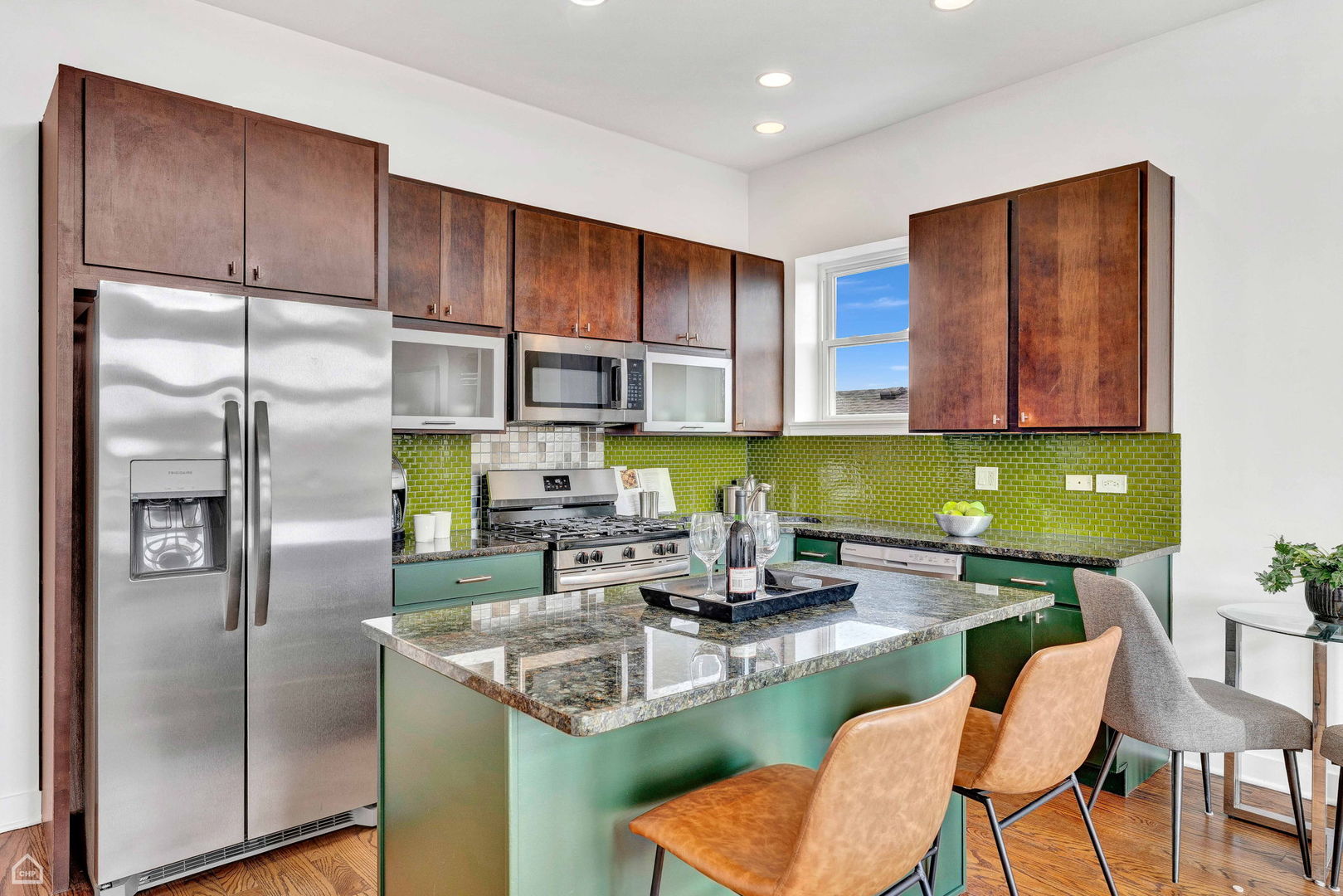 7238 W BELMONT Avenue 3E