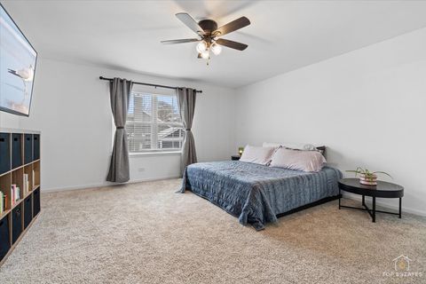 Tiny photo for 157 N Crooked Lake Lane, Lindenhurst, IL 60046 (MLS # 12587070)